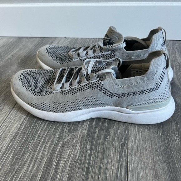 APL Women's TechLoom Breeze - Picture 5 of 8